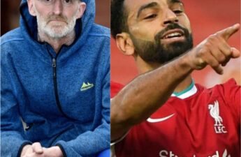 Mo Salah helps homeless man