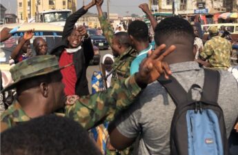 Soldiers join EndSARS protest in Ibandan